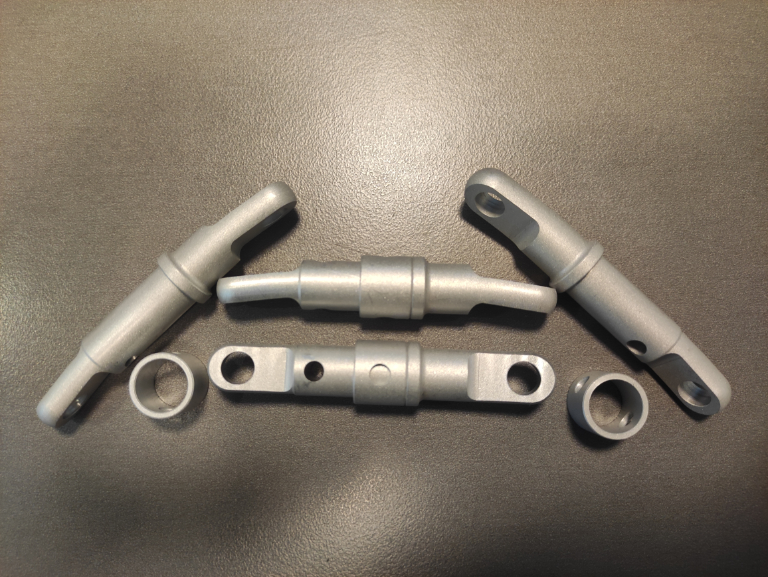 Tailwheel Door Trunions 81-37-217